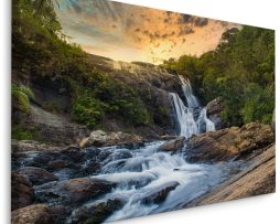 Schilderij - Waterval in Sri Lanka, premium print